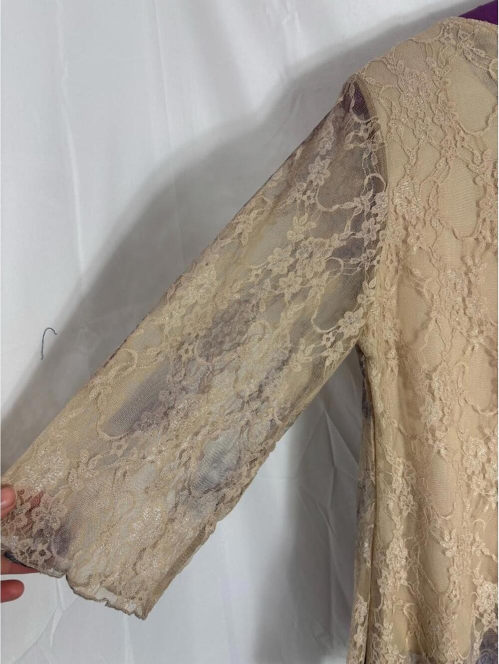 Whimsigoth Romantic Floral Lace V-Neck 3/4 Sleeve Shark-bite Hem Top Size L - Picture 9 of 15